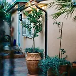 아파트 Lantana
